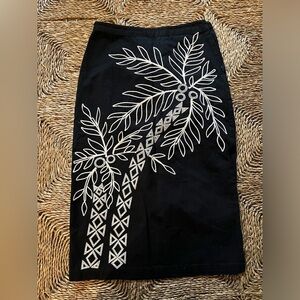 Anthropologie Maeve Black and White Palm  Pencil Skirt